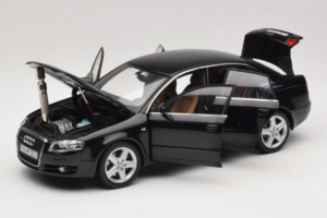 Audi A4 B6 3.2 Quattro Black Minichamps 1:18 5010404125 Diecast - image 2 of 8