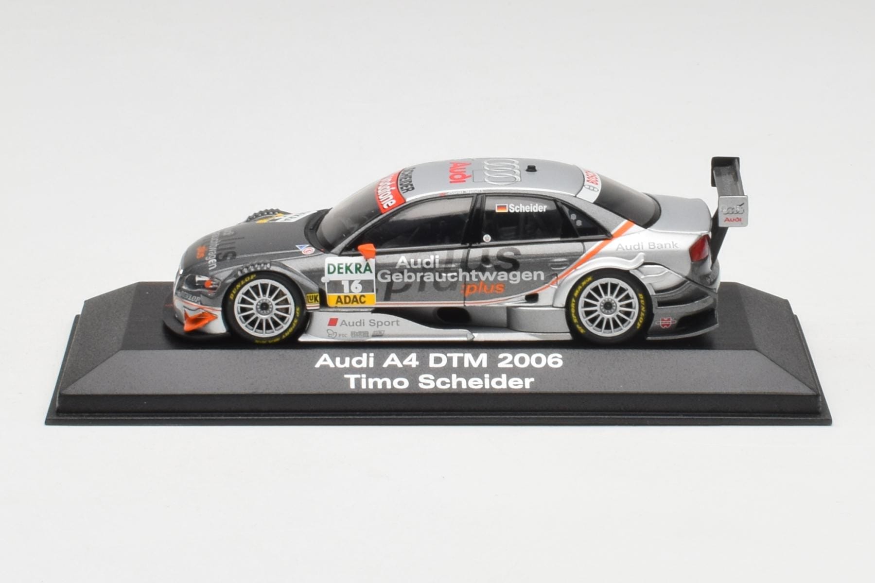 Minichamps Audi A4 B7 DTM Scheider 2006 1:43 Diecast