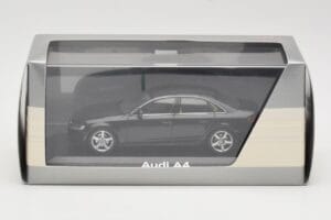 Audi A4 B8 3.2 Quattro Phantom Black Minichamps 1:43 5010704133 Diecast - image 4 of 4