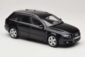 Audi A4 B8 Avant 3.2 Quattro Black Minichamps 1:18 5010404225 Diecast - image 6 of 8