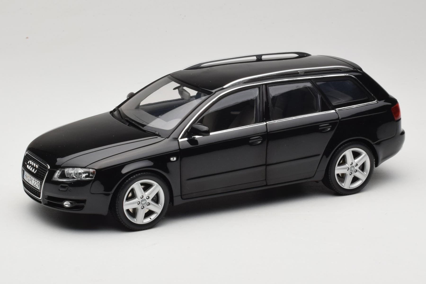 Minichamps Audi A4 B8 Avant 3.2 Quattro 1:18