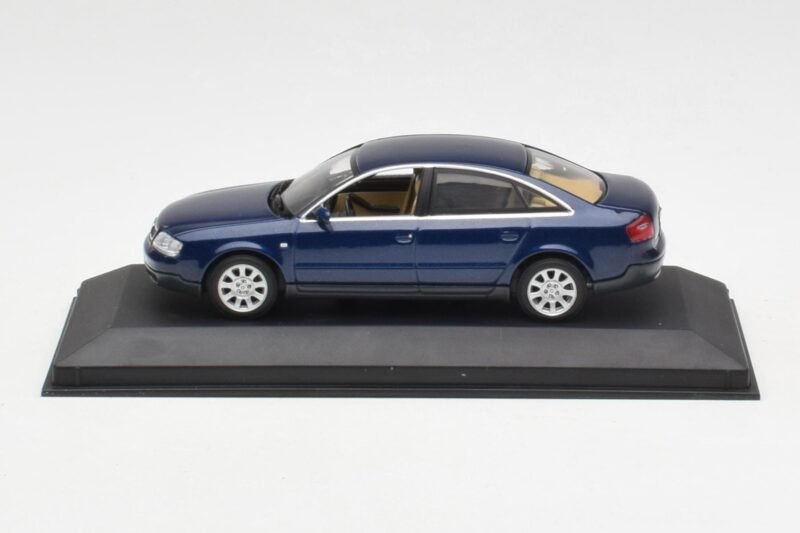 Audi A6 C5 Dark Blue Minichamps 1:43 132093 Diecast