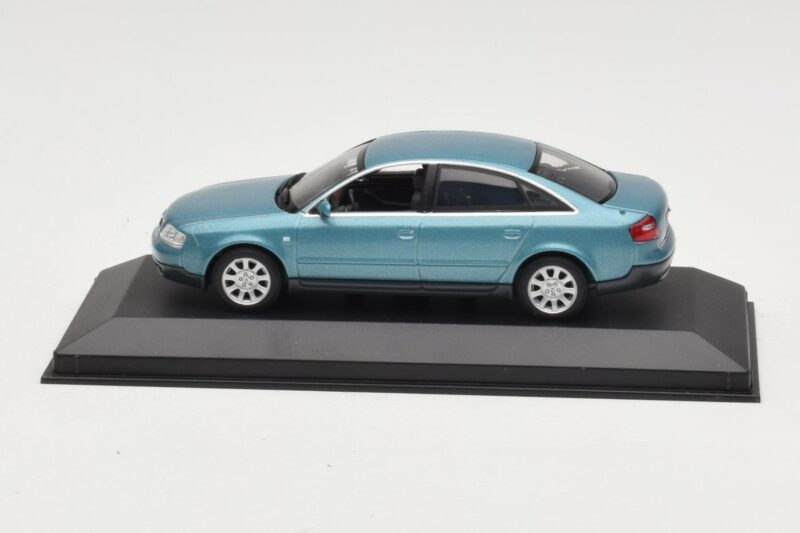 Audi A6 C5 Light Blue Minichamps 1:43 Audi A6 C5 Light Blue Minichamps 1:43 AUDI004 Diecast