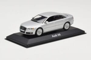 Audi A8 D3 Light Silver Minichamps 1:43 5010508113 Diecast - image 2 of 4