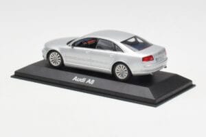 Audi A8 D3 Silver Minichamps 1:43 20000001386001 Diecast - image 3 of 4