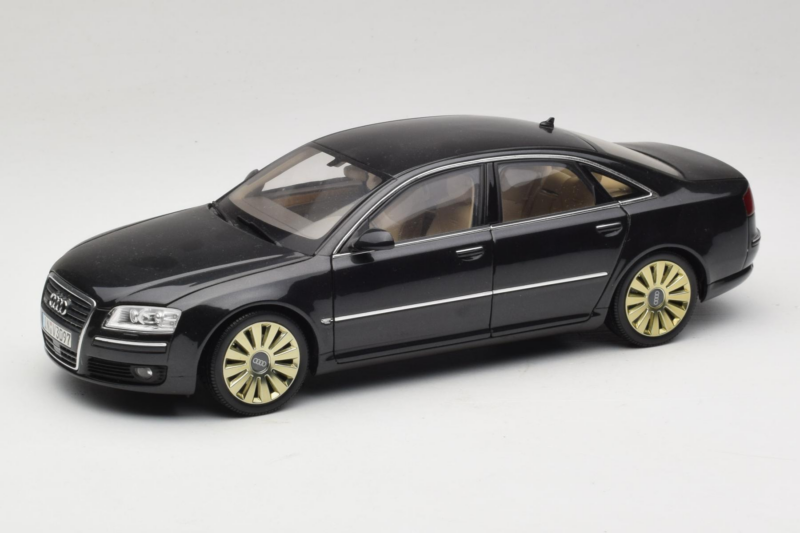Audi A8 D3 W12 Black Kyosho 1:18 5010508135 Diecast