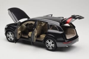 Audi Q7 4L Lava Grey Minichamps 1:18 5010507625 Diecast - image 5 of 8