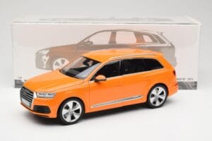 Audi Q7 4M Orange Metallic Minichamps 1:18 110014004 Diecast - image 8 of 8