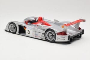 Audi R8 LMP900 #8 Audi Sport Team Joest F. Biela / E. Pirro / T. Kristensen 24 Hours of Le Mans 2000 Maisto 1:18 38899 Diecas - image 5 of 6
