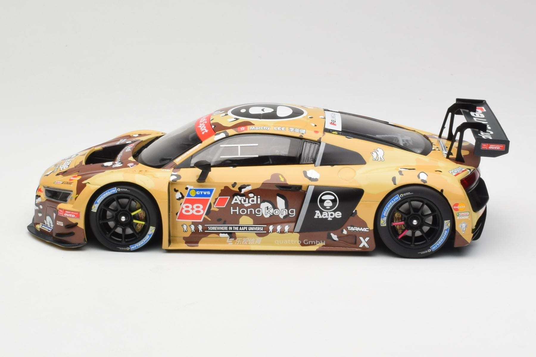 Minichamps Audi R8 LMS #88 AAPE 1:18 2016 Shanghai