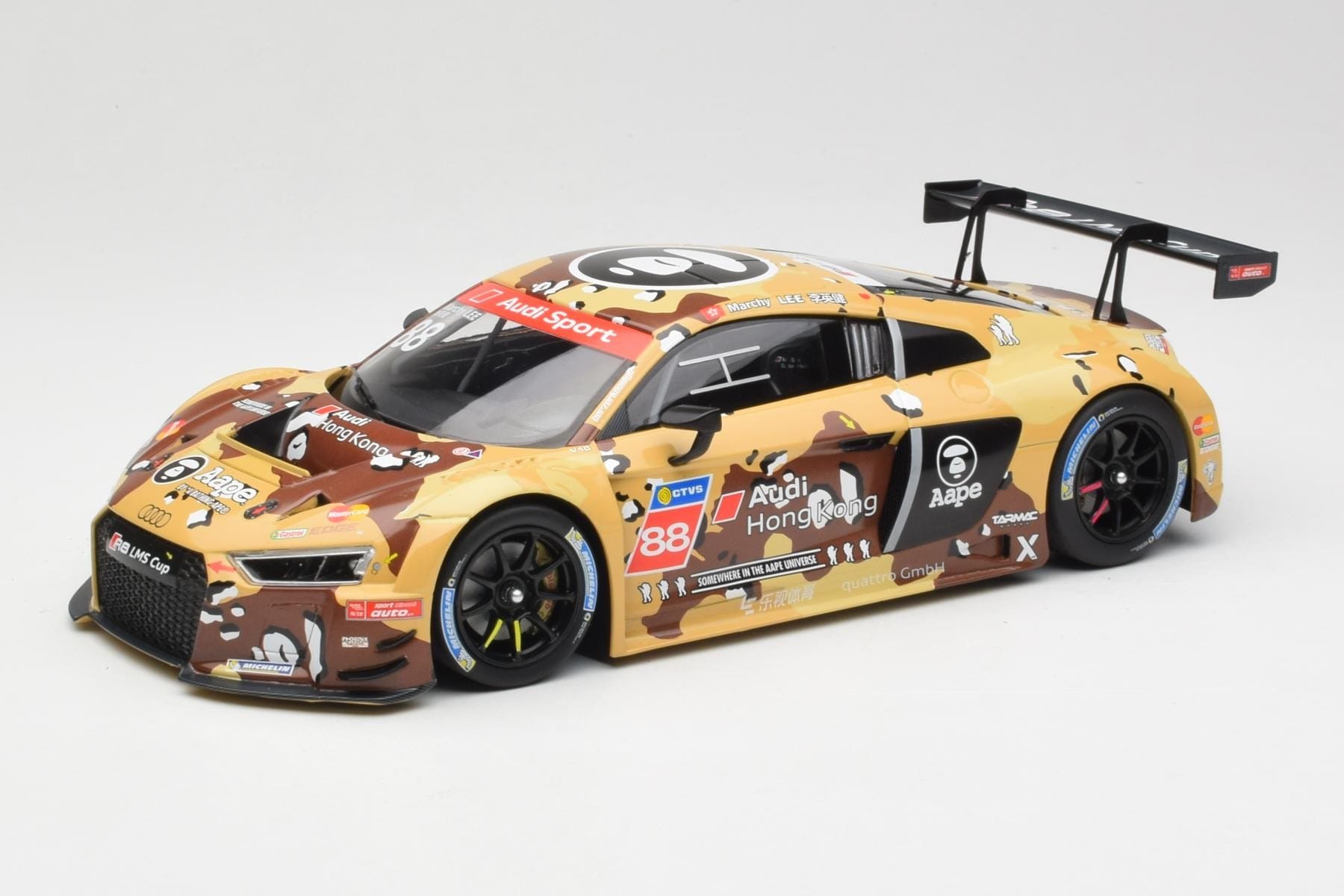 Minichamps Audi R8 LMS #88 AAPE 1:18 2016 Shanghai