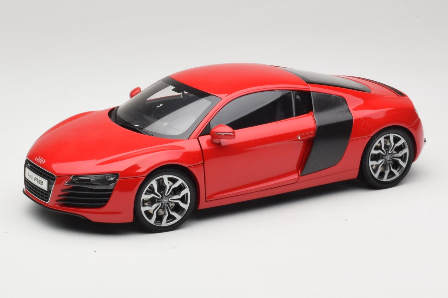 user_19e30653様 京商　1/18Kyosho Audi R8 audi-r8-red-kyosho-1-18.png