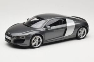 Audi R8 Type 42 4.2 Daytona Grey Kyosho 1:18 5010618425 Diecast