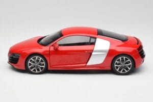 Audi R8 V10 Brilliant Red Kyosho 1:18 09216RR Diecast - image 4 of 8