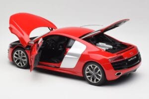 Audi R8 V10 Brilliant Red Kyosho 1:18 09216RR Diecast - image 5 of 8