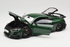 Audi R8 4S V10 Performance Green Kengfai 1:18 VAKF-0358 Diecast - image 2 of 8