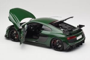 Audi R8 4S V10 Performance Green Kengfai 1:18 VAKF-0358 Diecast - image 5 of 8