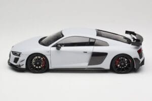 Audi R8 4S V10 Performance White Kengfai 1:18 VAKF-0357 Diecast - image 4 of 8