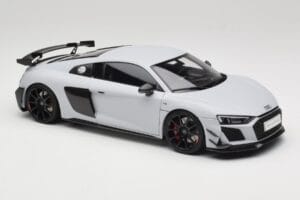 Audi R8 4S V10 Performance White Kengfai 1:18 VAKF-0357 Diecast - image 6 of 8