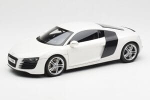 Audi R8 Type 42 White Kyosho 1:18 09213W Diecast