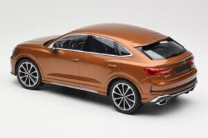 Audi RS Q3 Sportback 8U Brown Metallic Minichamps 1:18 155018104 Diecast - image 5 of 6