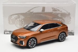 Audi RS Q3 Sportback 8U Brown Metallic Minichamps 1:18 155018104 Diecast - image 6 of 6