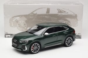 Audi RS Q3 Sportback 8U Green Metallic Minichamps 1:18 155018102 Diecast - image 6 of 6