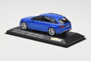 Audi RS4 B8 Avant Nogaro Blue Christmas Selection 2014 Minichamps 1:43 AUDI003 Diecast - image 3 of 4