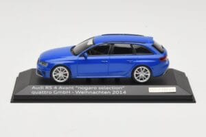 Audi RS4 B8 Avant Nogaro Blue Christmas Selection 2014 Minichamps 1:43 AUDI003 Diecast