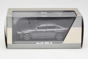 Audi RS6 C6 Daytona Grey Minichamps 1:43 5010810123 Diecast - image 4 of 4
