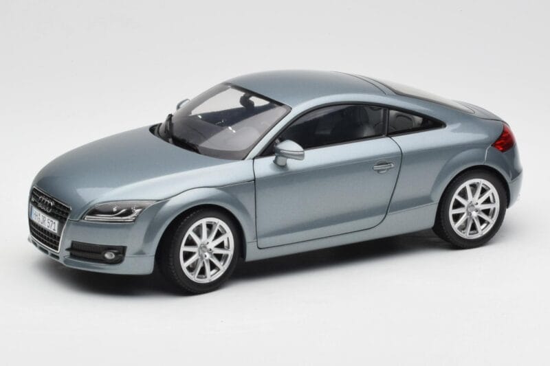 Audi TT 8J Condor Grey Minichamps 1:18 5010500415 Diecast