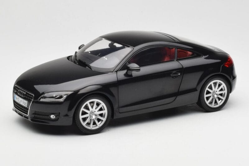 Audi TT 8J Phantom Black Minichamps 1:18 5010500425 Diecast