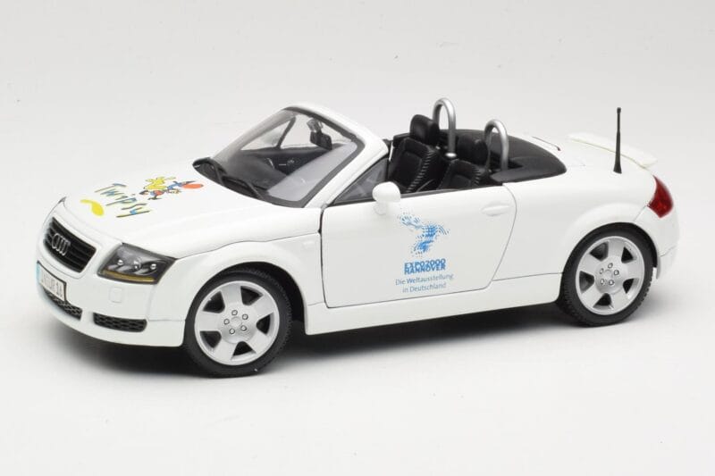 Audi TT 8N Cabriolet White Maisto 1:18 56065 Diecast