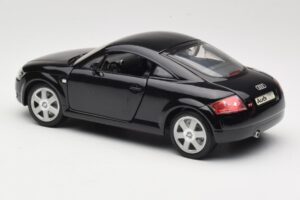 Audi TT 8N Black Revell 1:18 08953 Diecast - image 7 of 8