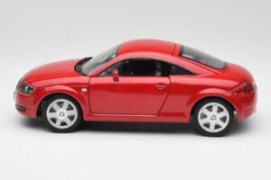 Audi TT 8N Coupe Red Revell 1:18 89909092 Diecast - image 4 of 8