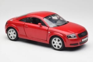 Audi TT 8N Coupe Red Revell 1:18 89909092 Diecast - image 6 of 8