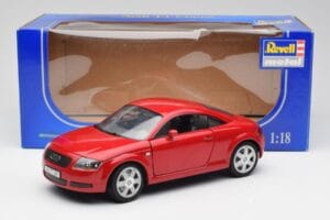 Audi TT 8N Coupe Red Revell 1:18 89909092 Diecast - image 8 of 8