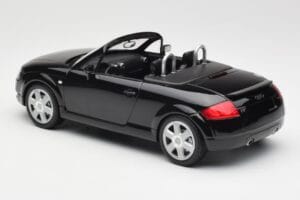 Audi TT 8N Roadster Black Metallic Minichamps 1:18 155017030 Diecast - image 5 of 6