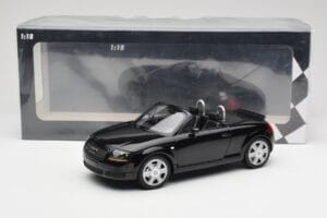 Audi TT 8N Roadster Black Metallic Minichamps 1:18 155017030 Diecast - image 6 of 6