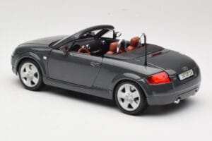 Audi TT 8N Roadster Grey Maisto 1:18 50346 Diecast - image 7 of 8