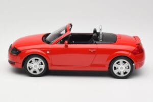 Audi TT 8N Roadster Red Minichamps 1:18 155017032 Diecast - image 3 of 6