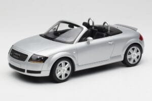 Audi TT 8N Roadster Silver Metallic Minichamps 1:18 155017031 Diecast