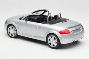 Audi TT 8N Roadster Silver Metallic Minichamps 1:18 155017031 Diecast - image 5 of 6