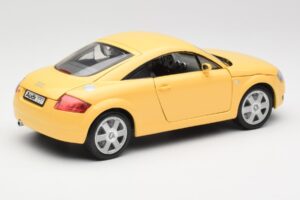 Audi TT 8N Yellow Revell 1:18 08954-M1 Diecast - image 3 of 8