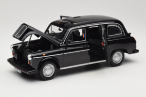 Austin FX4 London Taxi Black Minichamps 1:18 180136000 Diecast - image 2 of 8