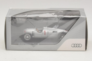 Auto Union Typ B #1 Silver Minichamps 1:43 5031300313 Diecast - image 5 of 5