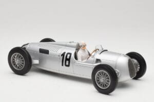 Auto Union Typ C #18 B. Rosemeyer Internationales Eifelrennen Nürburgring Winner 1936 Minichamps 1:18 155361018 Diecast - image 4 of 6