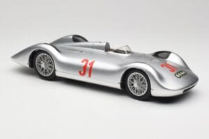 Auto Union Typ C Stromlinie #31 B. Rosemeyer 1937 Silver Revell 1:18 08436 Diecast - image 6 of 8