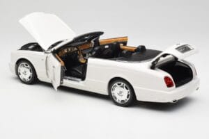 Bentley Azure Glacier White Minichamps 1:18 100139502 Diecast - image 5 of 8