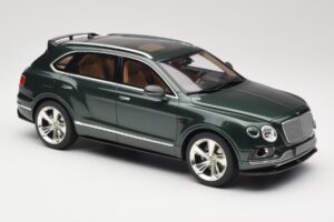 Bentley Bentayga Styling Pack Green GT Spirit 1:18 GT133 Resin - image 4 of 6